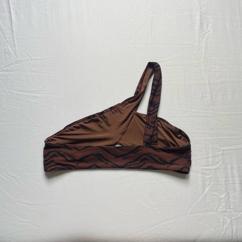 WeWoreWhat Bikini Set - Picture 3 of 4
